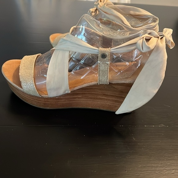 Ugg sandals - Picture 7 of 8